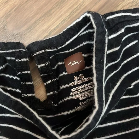EUC Baby romper from Tea Collection - Picture 2 of 5